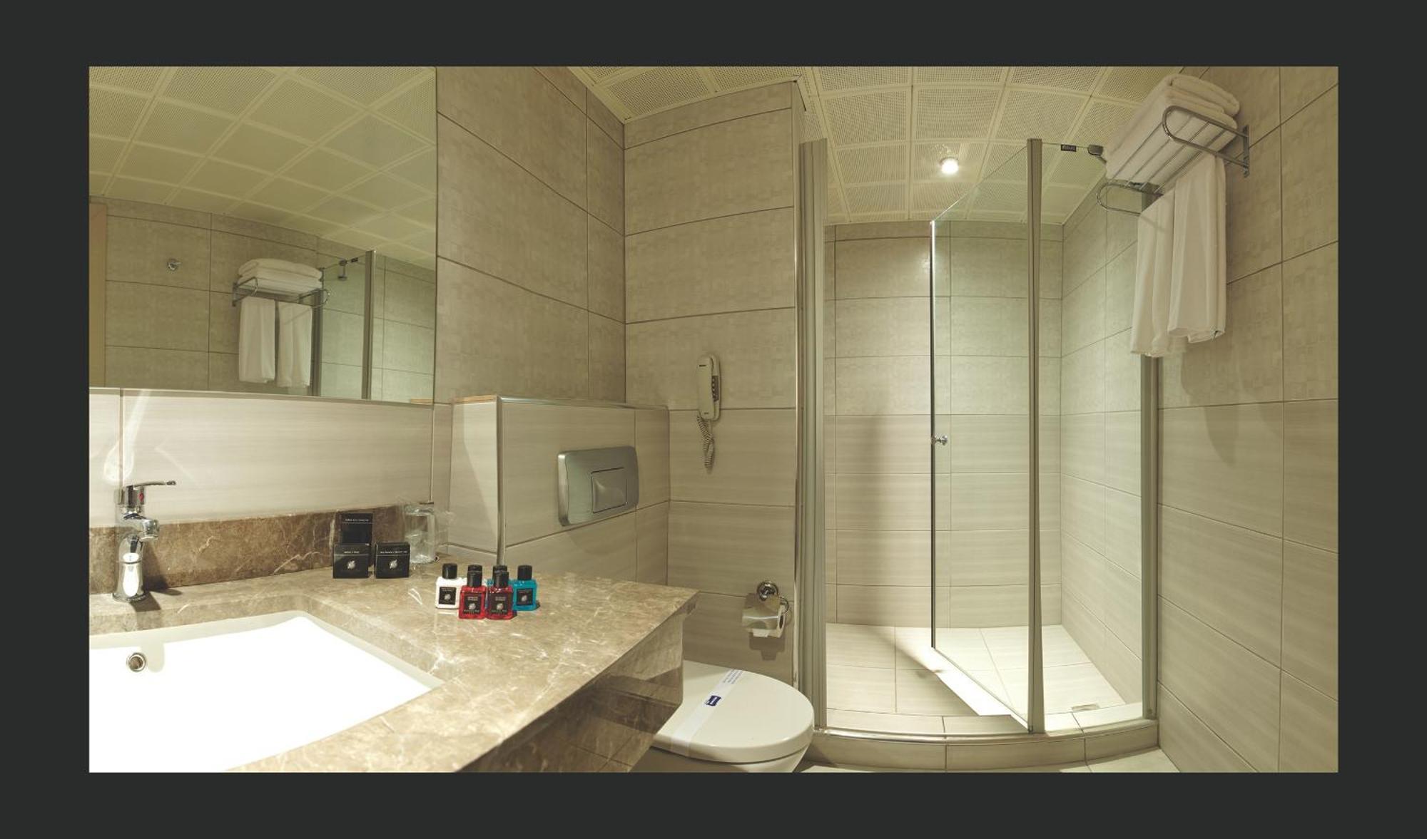 Susuzlu Hotel Измир Екстериор снимка