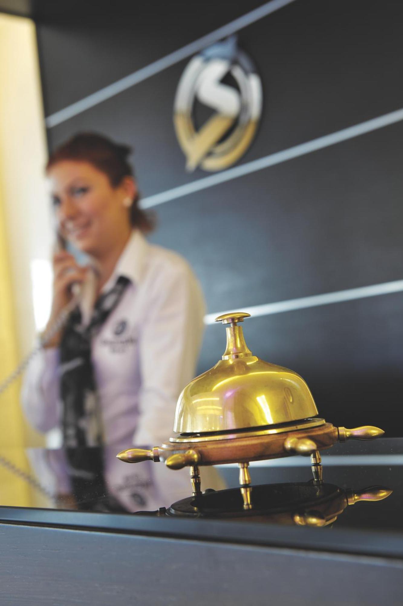 Susuzlu Hotel Измир Екстериор снимка